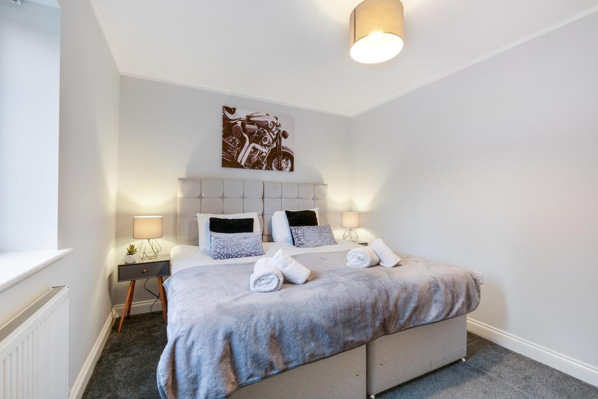 2 Bedroom Penthouse With Parking High Wycombe By 360Stays Luaran gambar